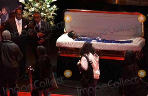 Pictures From JAMES BROWN'S PUBLIC FUNERAL AT APOLLO THEATER IN HARLEM
