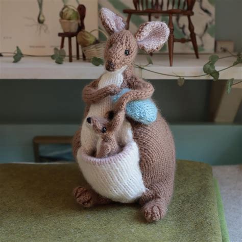 Downloadable Kangaroo Pocket Pattern 5