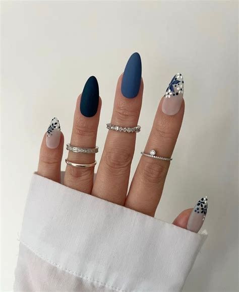 60+ Floral Nails To Try Out This Spring! - prettygirlythings.com