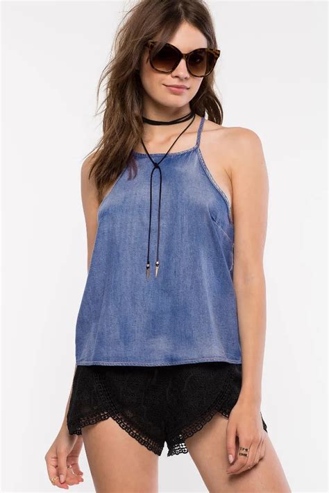 9 Trendy Halter Tops for Women in Fashion 2020 | Styles At Life