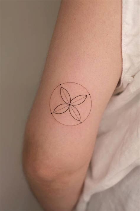 Beautiful Lilac Tattoos: Ideas, Designs, and Meanings