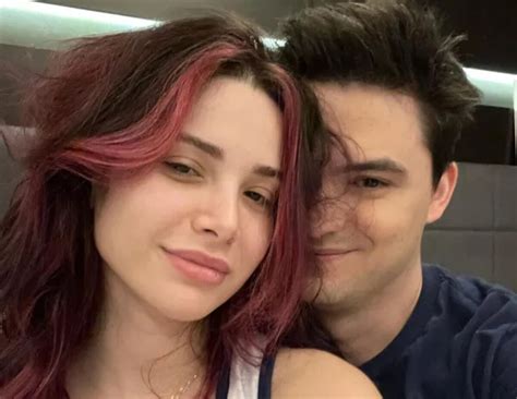 Bruna Gomes E Felipe Neto