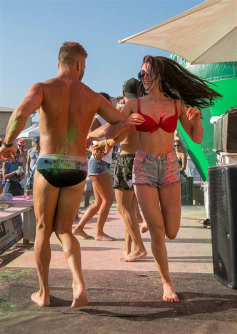Jeeno+Thitikul+Bikini Photos, Download The BEST Free Jeeno+Thitikul