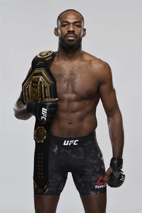 Jon Jones ate 5,000 calories a day for UFC heavyweight move | New York Post