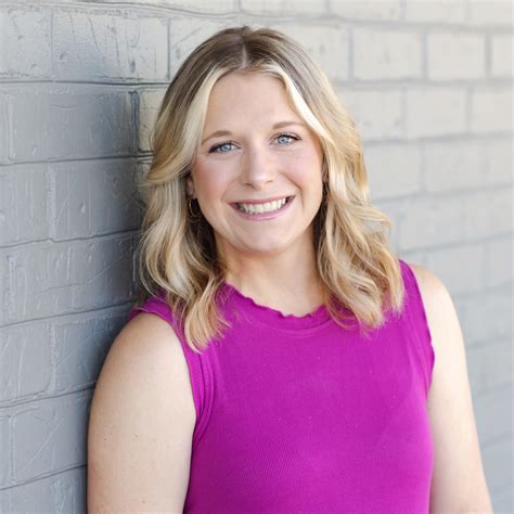 Samantha Clark, Blacksburg, VA Real Estate Associate - RE/MAX 8