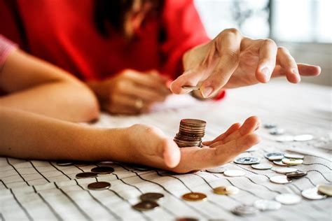 Как платят алименты самозанятые граждане в России: как считать и как ...