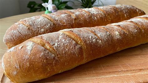 Рецепт домашних хрустящих багетов: просто и вкусно! - YouTube