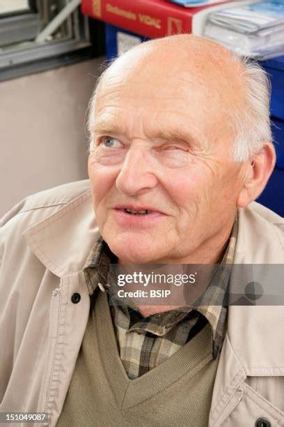 103 Ocular Implant Stock Photos, High-Res Pictures, and Images - Getty ...