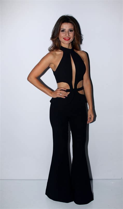 Paula Fernandes Nude