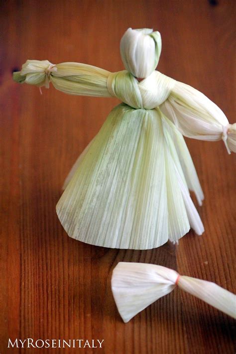 Corn Husk Doll Step By Step at Nathan Dillon blog
