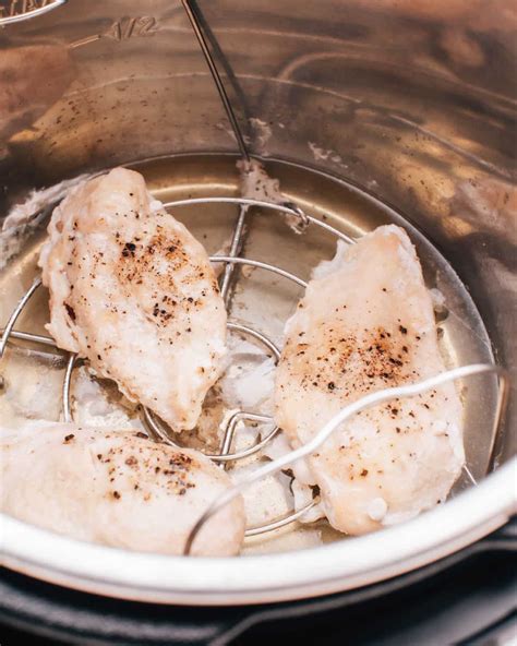how long to cook thawed chicken in instant pot