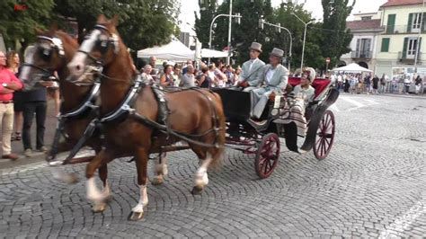 Fiera equina Ivrea San Savino 2016 - Sfilata carrozze sotto le stelle ...