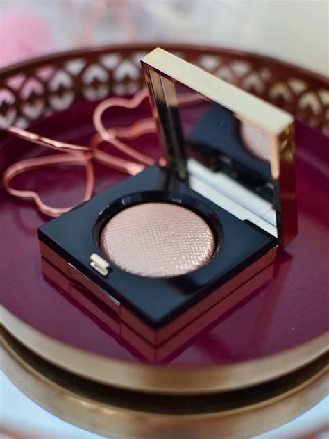 BOBBI BROWN MOONSTONE | POJEDYNCZY CIEŃ, KTÓRY ZASŁUGUJE NA OSOBNY POST