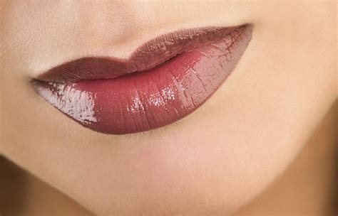 Tips To Enhance Your Natural Lip Shape With A Lipstick – Luxury by ...