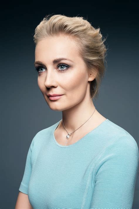 Yulia Navalnaya, one of the icons of Russian protests : r/ladyladyboners
