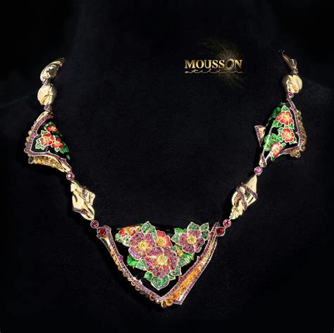 New necklace from the A La Russe collection. You will definitely enjoy ...