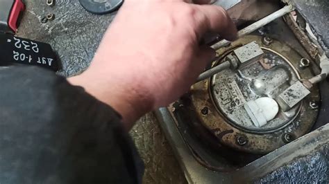 Ваз 2109,10,11,12,14,15 датчик уровня топлива ДУТ 1-02 бывают двух ...