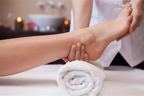 Как снять усталость ног: бьюти-рецепты | MedAboutMe