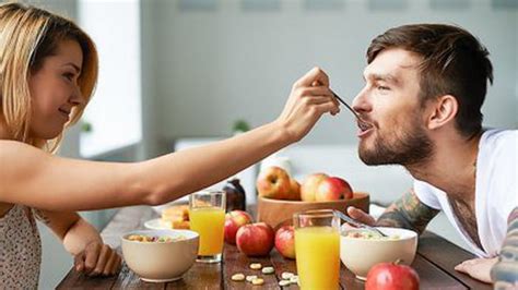 Какие продукты питания повышают мужскую потенцию