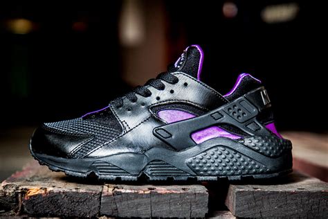 Nike Air Huarache (Black/Purple) - Sneaker Freaker