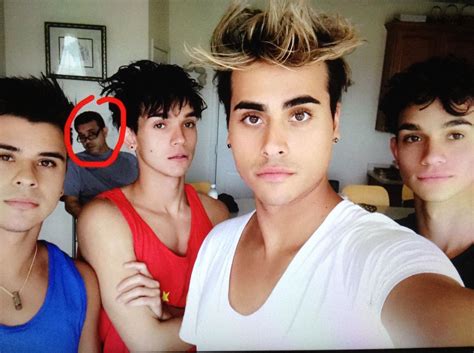 Cyrus, Lucas, Darius, Marcus, and their dad sneaking in the picture
