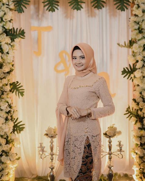 Baju Kebaya Modern Untuk Wisuda Baju Pengantin Muslim - vrogue.co