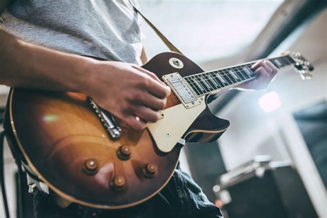 How to Play The Edim Guitar Chord? - Play Guitars