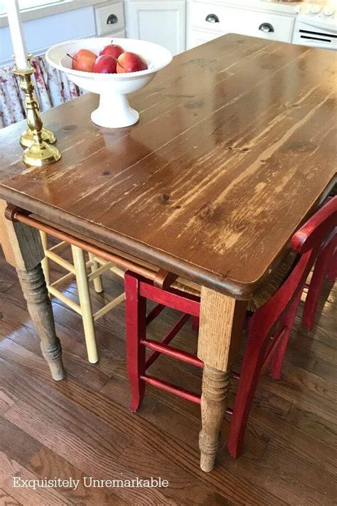 How To Refinish A Wooden Kitchen Table - How To Refinish A Wooden Kitchen Table Using Burlap - Exquisitely ...