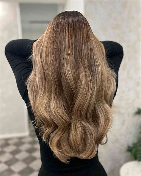 39 Gorgeous Dishwater Blonde Hair Ideas for a Chic New Look