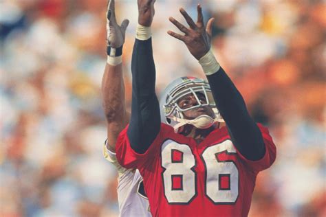 money  nfl players   hour