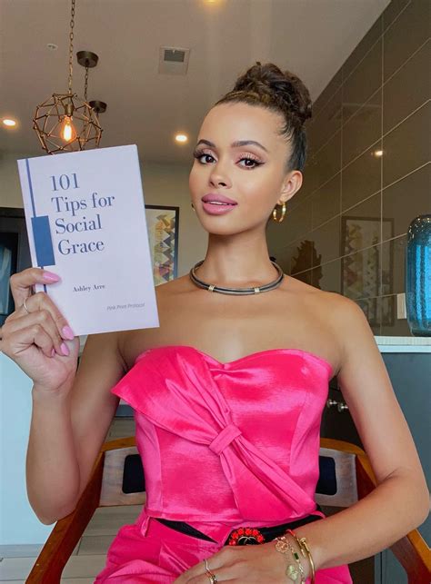 Getting Social With Ashley Arre – Huffmag Latest & Trending News From USA