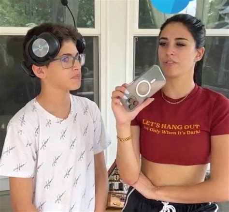Camila Araujo's Confession: It's All Over the Internet - cfvvroi