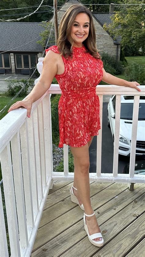 45 year old milf ready for some sexy Saturday fun : r/onlyfanschicks