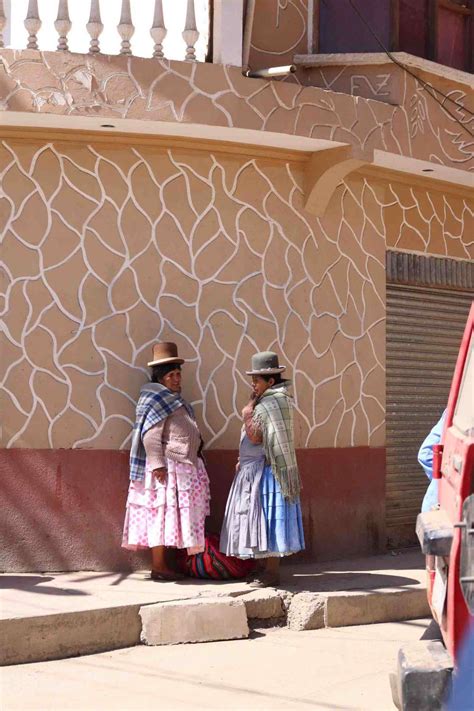 Cholitas Wrestling | Story | Hero Traveler