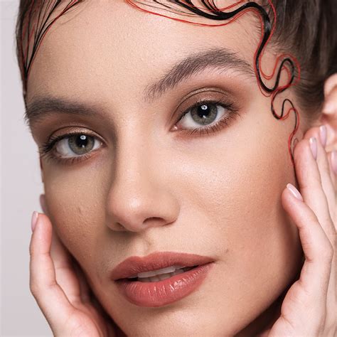 Подборка: тени для зеленых глаз | KM Cosmetics