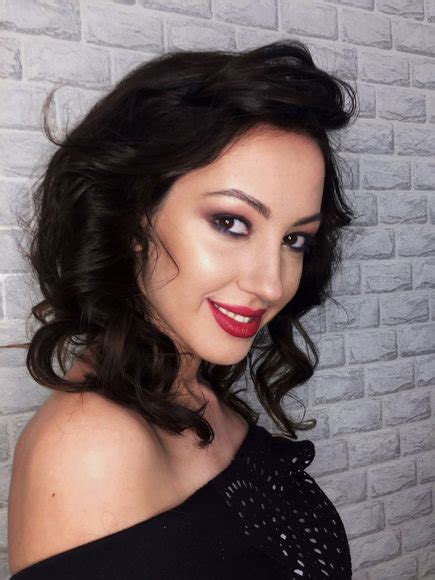 Kiss_Kriss Skype - live web cam show