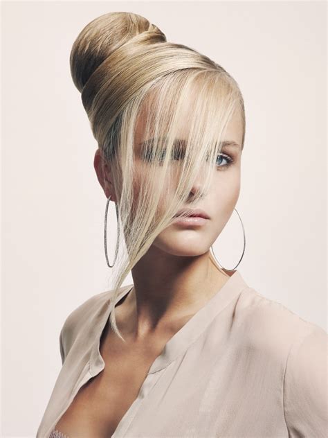 Modern and wearable hairstyles with a natural flow for women and men