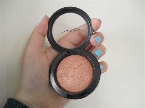 Beauty Basics: MAC Warm Soul Mineralize Blush Review