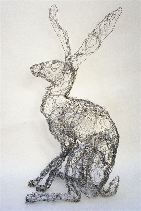 very large 'Hare' from wire netting | Wire sculpture, Wire art, Animal ...