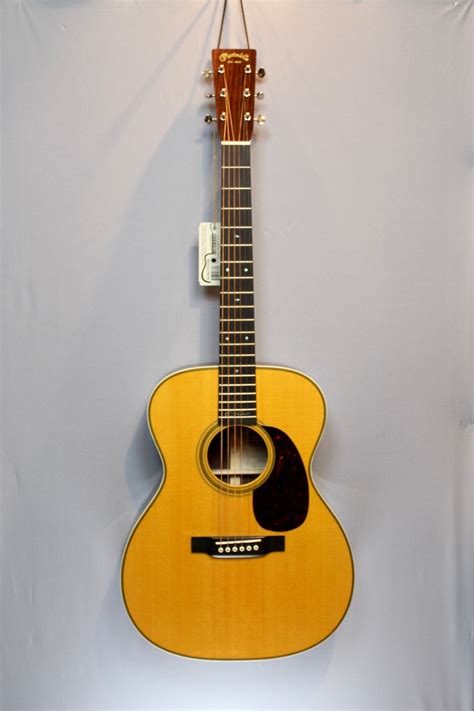 Martin Guitars 000-28 EC – American Guitar Shop - Gitarren in Berlin