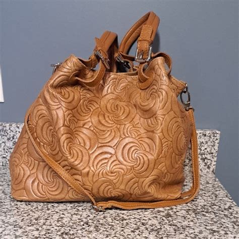 bags italian leather etched  swirl design   italy handbag