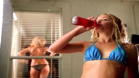 Fountains of Wayne: Stacy's Mom (2003)