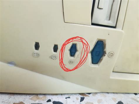 What does this button do??? plz. | Scrolller