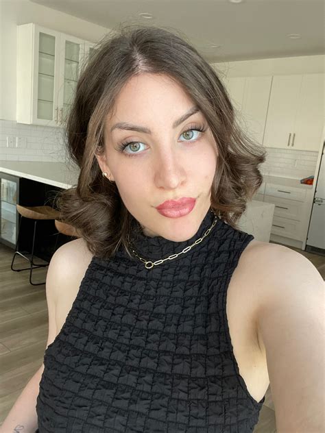 TW Pornstars - 1 pic. Samantha González. Twitter. 11:43 PM - 5 Apr 2023