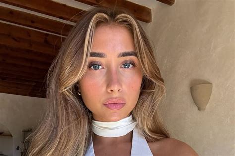Модель OnlyFans переспала со 101 мужчиной за сутки - Лили Филлипс ...