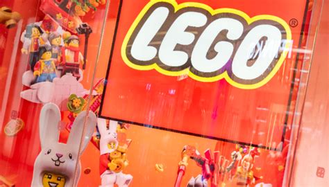 乐高2022收入640亿，净利润130多亿，新开品牌零售店155家|界面新闻 · JMedia
