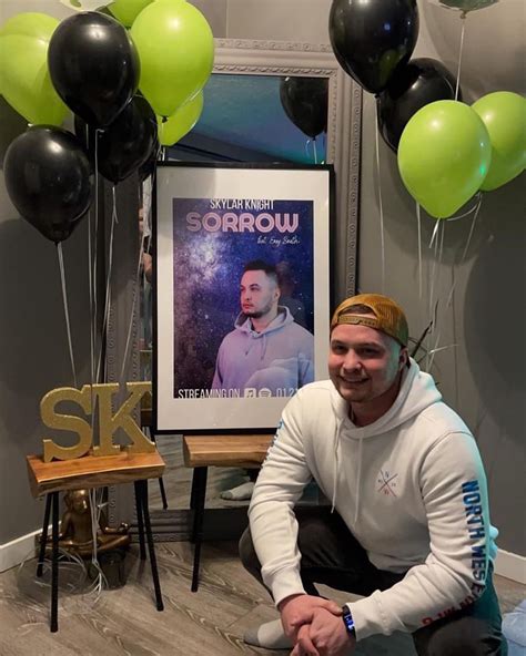 Skylar Knight (@skylar_knight_) • Instagram photos and videos