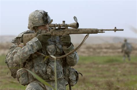 Gun History: The M14 : r/rs2vietnam