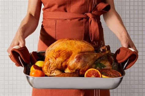 How to find the best turkey roasting pan 2024 - Jody's Bakery