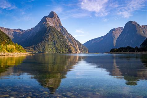 zealands  scenic flight  queenstown  milford sound